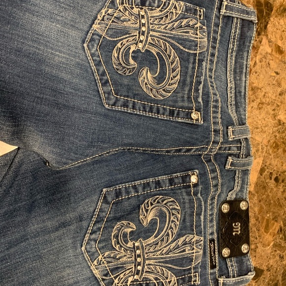 Miss Me Jeans - Like New - Barely Worn - Picture 5 of 8